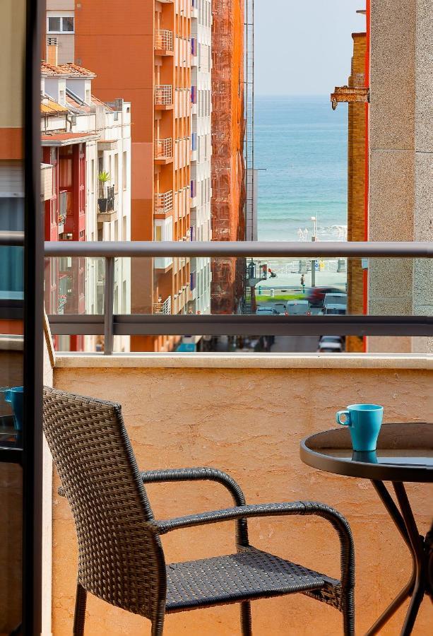 Atico Con Terraza, Vistas Al Mar Y Parking En Playa De S Lorenzo Gijón Dış mekan fotoğraf