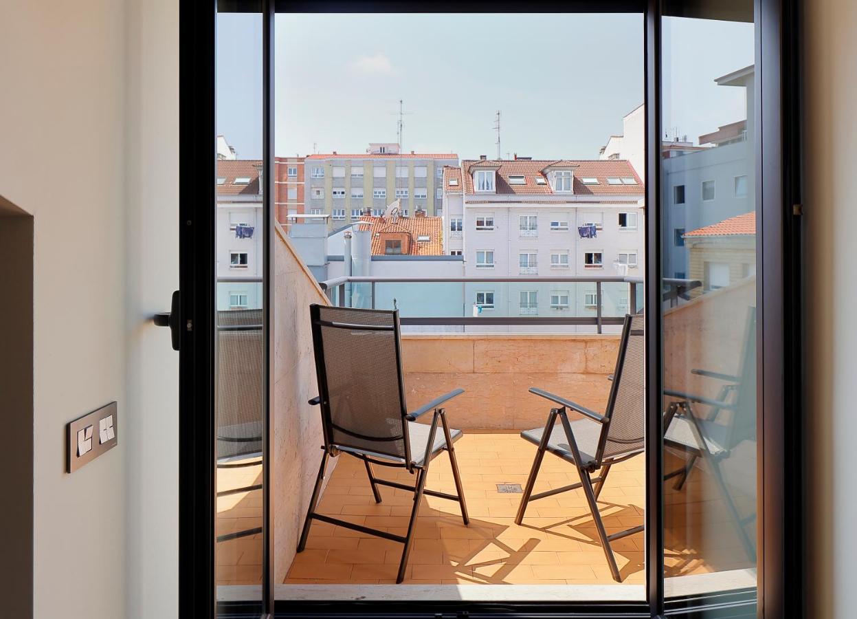Atico Con Terraza, Vistas Al Mar Y Parking En Playa De S Lorenzo Gijón Dış mekan fotoğraf